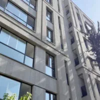 ۱۴۵ متر / ۳ خواب / لابی و روف گاردن / مدرن