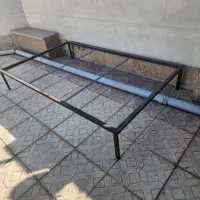 فروش تخت بزرگ مناسب برای باغ و حیاط