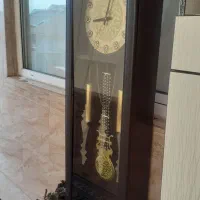 ساعت ایستاده در لوازم دکوری