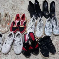 لباس.کیف.کفش|کیف، کفش، کمربند|رباط‌کریم, رباط‌کریم|دیوار