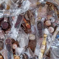 همه رقم ساعت زنانه و مردانه فقط ۱۴۰ تومن