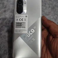 poco  f3.      5g