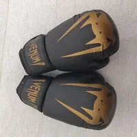 کیسه بوکس ROX و دستکش برند وِنوم|تجهیزات ورزشی|دهلران, |دیوار