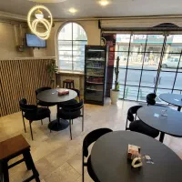 واگذاری کافه به علت مهاجرت فوری زیر قیمت