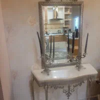 میز کنسول و آینه و شمعدان برنز