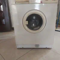 ماشین لباسشویی ازمایش ۵ کیلویی|ماشین لباسشویی و خشک‌کن لباس|اصفهان, باغ زرشک|دیوار