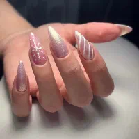 خدمات ناخن و آموزش «تخفیف ویژه شب یلدا »|خدمات آرایشگری و زیبایی|سهند, |دیوار