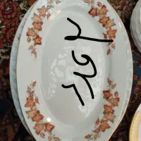 تعدادی بشقاب و دو عدد دیس همه با هم ۷۰۰۰۰۰|ظروف سرو و پذیرایی|فردیس, شهرک راه آهن|دیوار