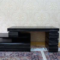 میز تلویزیون در حد نو قیمت ۱،۵۰۰،۰۰۰ تومان