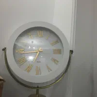 ساعت پایه دار