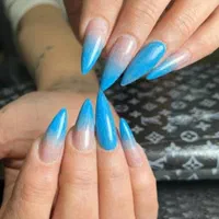 آموزش و خدمات کاشت و ترمیم ناخن|خدمات آرایشگری و زیبایی|شاهین‌شهر, حافظ شمالی|دیوار