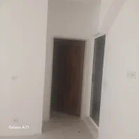 واحد 80 متری همکف