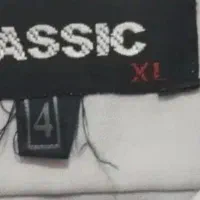 کت و شلوار درحد نو مناسب 9تاسال