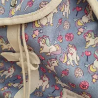 کوله و صندل دخترانه در حد نو|کفش و لباس بچه|پرند, فاز ۱|دیوار