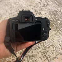 دوربین Canon EOS 250D