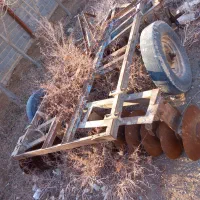 ادوات کشاورزی(تراکتور)