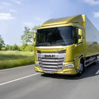 نیازمند یک راننده پایه یک کار با کامیونت