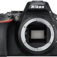 دوربین Nikon D5600 + لنز فیکس 35mm f1.8g|دوربین عکاسی و فیلمبرداری|بندرعباس, |دیوار