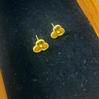 گوشواره برند ونکلیف نو با چهار درصد
