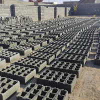 کارگر بلوک زنی