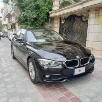 بی ام و ۳۲۰