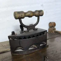 اتو آنتیک قدیمی