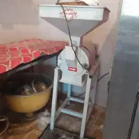 لوازم کامل قنادی همراه با مواداولیه بفروش میرسد