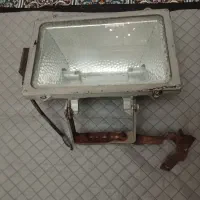 پروژکتور باغی