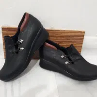 کفش طبی و پاشنه دار نو