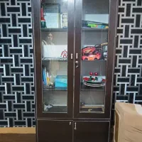 کمد ایستاده
