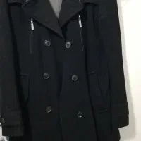 پالتو مشکی وسوییشرت سرمه ای