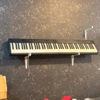 پیانو تاشو کونیکس