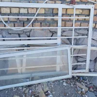 چهارعدد پنجره سالم