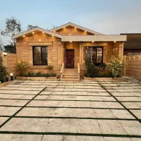 لوکیشن برند ۳۰۰متری کلید نخورده