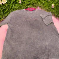 لباس باکسی|لباس|کاشان, رجایی|دیوار