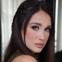 میکاپ ارتیست / همکاری درصدی با سالن های زیبایی