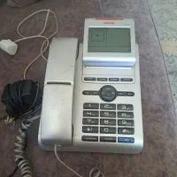 تلفن رو میزی سالم