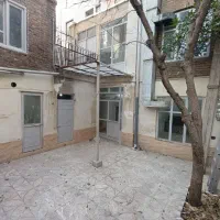 منزل-ویلایی-دربست-چهار-اتاق-بازسازی-شده-حیاط-دلباز