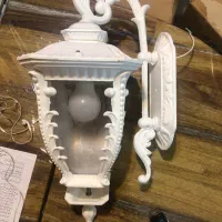 تعدادی چراغ برق فروشی
