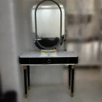 آینه و کنسول