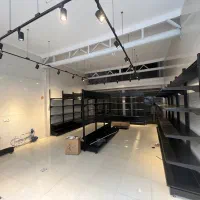 فروشنده خانم فروشگاه لوازم خانگی صالح اباد