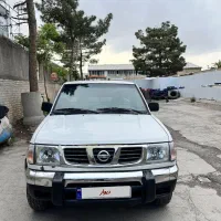 نیسان پیکاپ تک کابین