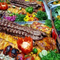 کارگر خانم برای رستوران فسفود وکافی شاپ