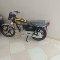 موتورسیکلت هوندا ۱۲۵ پرواز