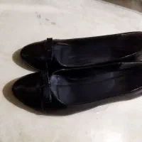 کفش مجلسی سایز ۳۷ دویس هزار.  کیف صد هزار