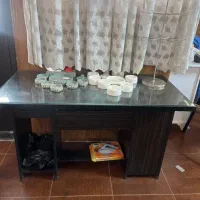 میزکامپیوتر سالم سالم فقد فقد ۹۰۰