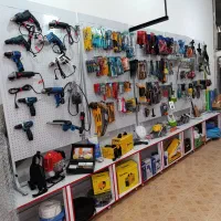 منشی و فروشنده خانم