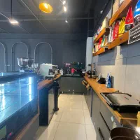 باریستا کافه من و قهوه