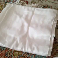 شال سفید نخی