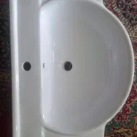 سنگ روشویی کابینتی کاملا تمیز و در حد نو